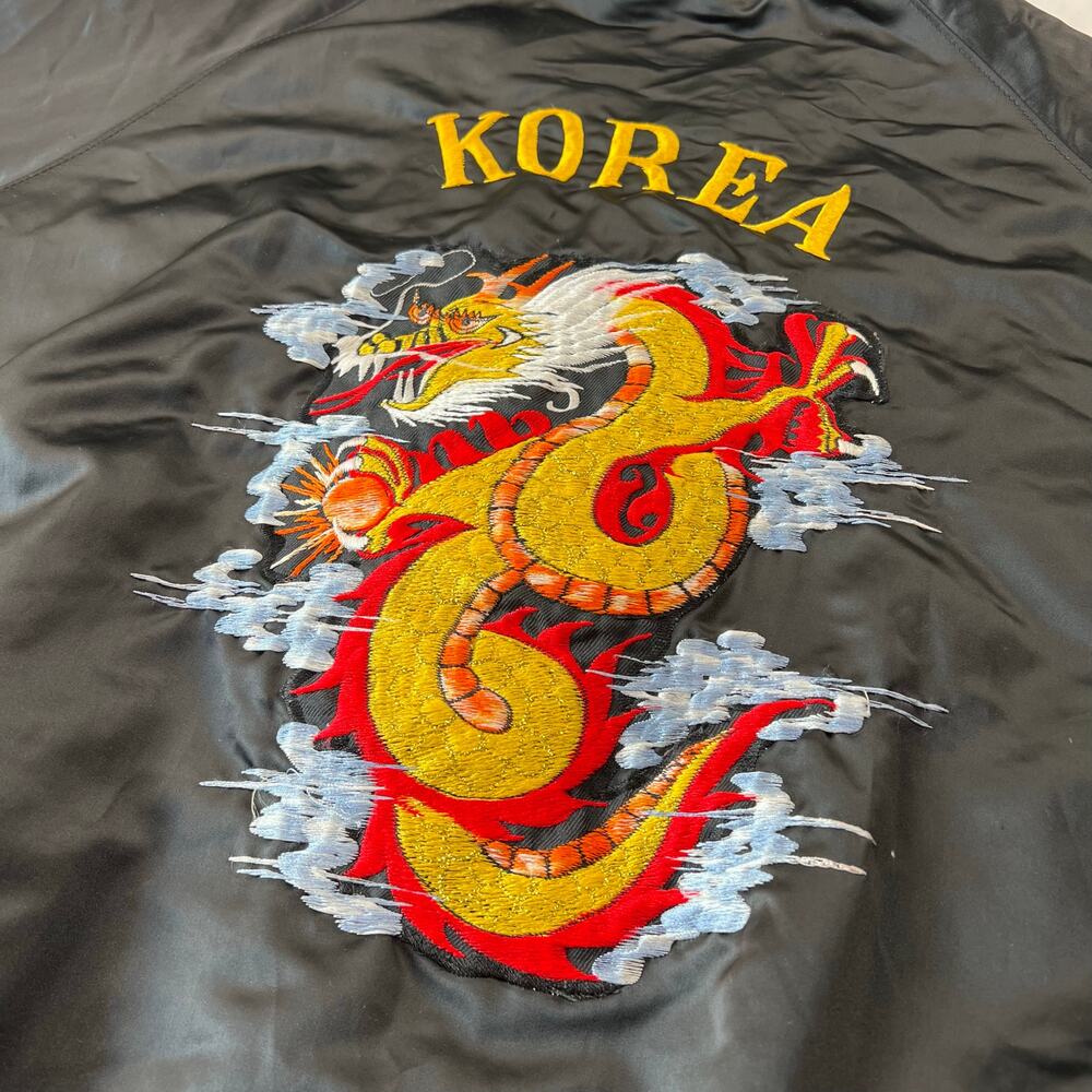 Vintage Korea Embroidered Dragon Black Satin Jacket Size XL Helen - Picture 3 of 9